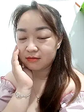 Snapshot of VyOanh2K chatting on 03/04/25, 02:21 VyOanh2K online show from 03/04/25, 02:21