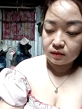 Snapshot of VyOanh2K chatting on 03/04/25, 05:24 VyOanh2K online show from 03/04/25, 05:24