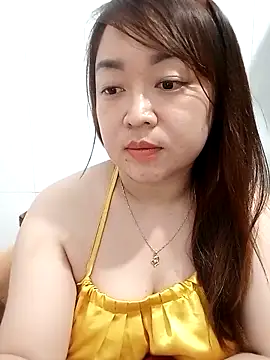 Snapshot of VyOanh2K chatting on 03/06/25, 05:22 VyOanh2K online show from 03/06/25, 05:22