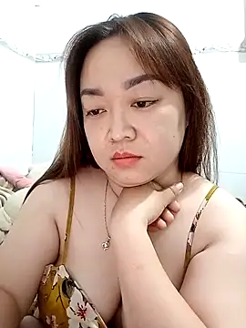 Snapshot of VyOanh2K chatting on 03/08/25, 04:17 VyOanh2K online show from 03/08/25, 04:17