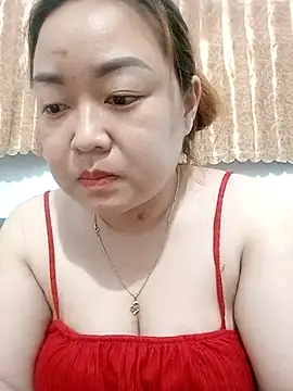 Snapshot of VyOanh2K chatting on 10/02/25, 04:14 VyOanh2K online show from 10/02/25, 04:14