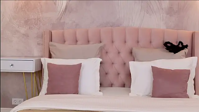 Snapshot of DeniseReese chatting on 10/29/25, 02:47 DeniseReese online show from 10/29/25, 02:47