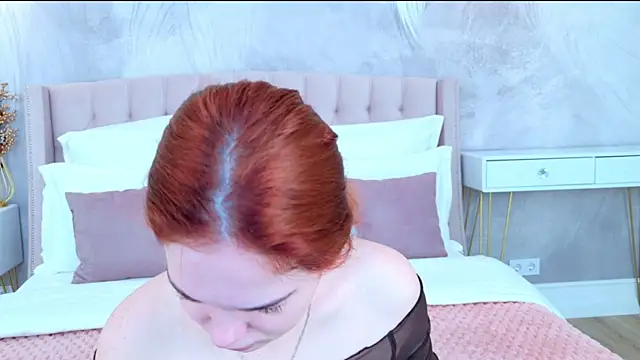 Snapshot of DeniseReese chatting on 11/04/25, 02:32 DeniseReese online show from 11/04/25, 02:32