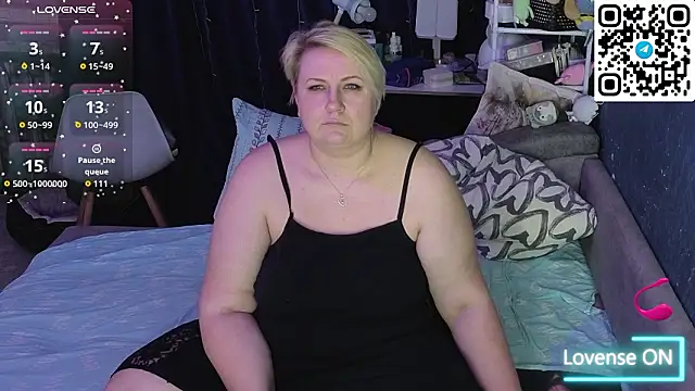 CuteHanna online show from 03/16/26, 07:40