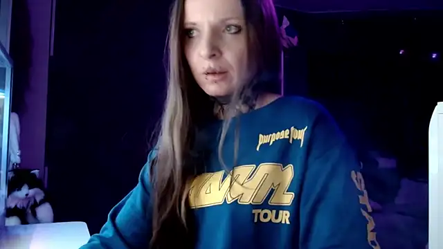 Snapshot of InesGold chatting on 01/27/25, 10:16 InesGold online show from 01/27/25, 10:16