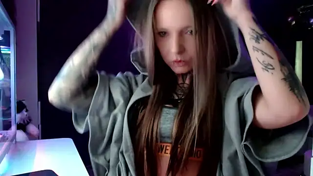 Snapshot of InesGold chatting on 02/16/25, 08:10 InesGold online show from 02/16/25, 08:10