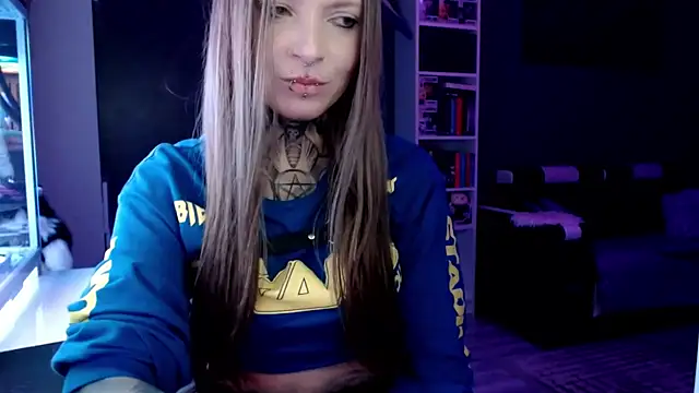 Snapshot of InesGold chatting on 02/20/25, 06:24 InesGold online show from 02/20/25, 06:24