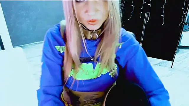 Snapshot of InesGold chatting on 09/16/25, 08:21 InesGold online show from 09/16/25, 08:21