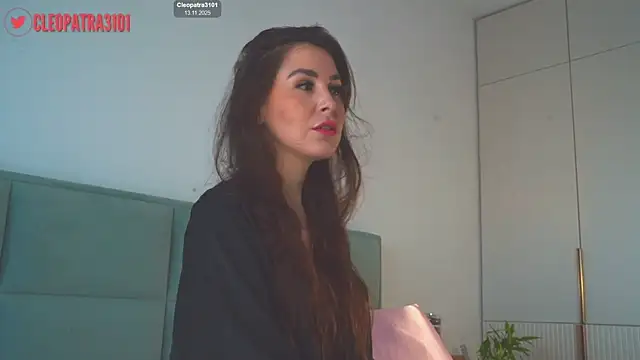 Snapshot of Cleopatra3101 chatting on 11/13/25, 10:36 Cleopatra3101 online show from 11/13/25, 10:36