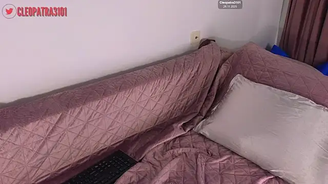 Snapshot of Cleopatra3101 chatting on 11/26/25, 05:19 Cleopatra3101 online show from 11/26/25, 05:19