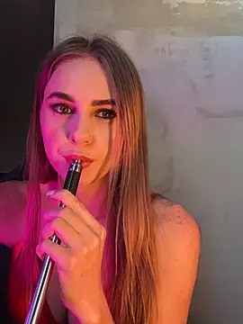 GraceTorrez online show from 02/11/25, 01:41