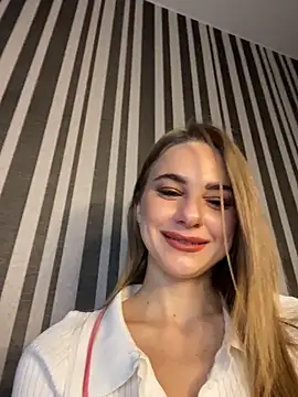 GraceTorrez online show from 10/21/25, 05:08