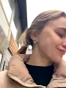 GraceTorrez online show from 11/25/25, 08:36