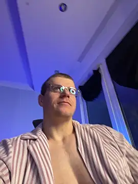 Bruno Banani online show from 09/25/25, 08:34