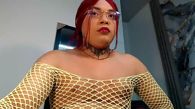 Snapshot of KristalTsXXX chatting on 06/09/26, 03:45 KristalTsXXX online show from 06/09/26, 03:45