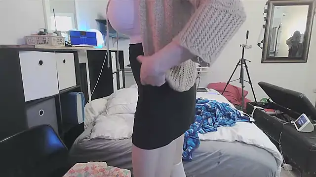 sissytrapdolly24 online show from 10/27/25, 04:55