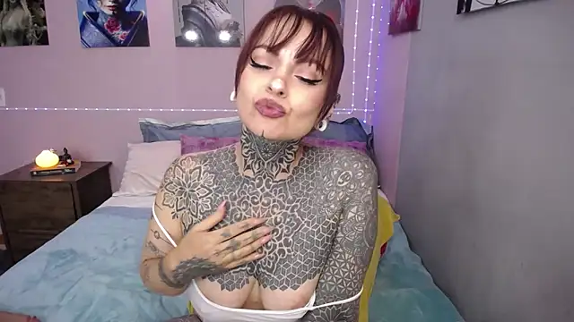 LolaRouse online show from 10/29/25, 05:47