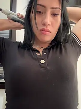 Snapshot of Sara_luna_ chatting on 03/13/25, 02:55 Sara luna  online show from 03/13/25, 02:55