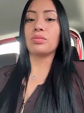 Snapshot of Sara_luna_ chatting on 03/18/25, 02:48 Sara luna  online show from 03/18/25, 02:48