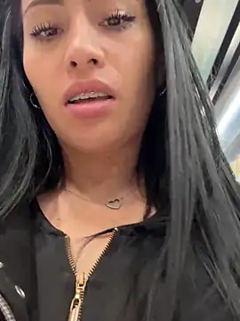 Snapshot of Sara_luna_ chatting on 03/20/25, 11:02 Sara luna  online show from 03/20/25, 11:02