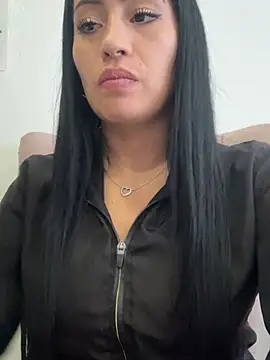 Sara luna  online show from 02/19/26, 02:35