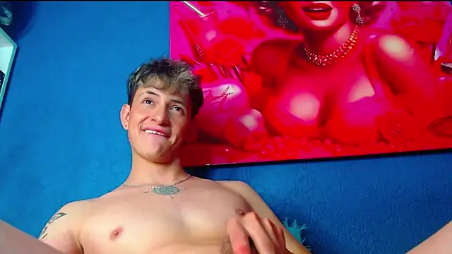 Snapshot of GabyThoms chatting on 01/28/25, 11:39 GabyThoms online show from 01/28/25, 11:39