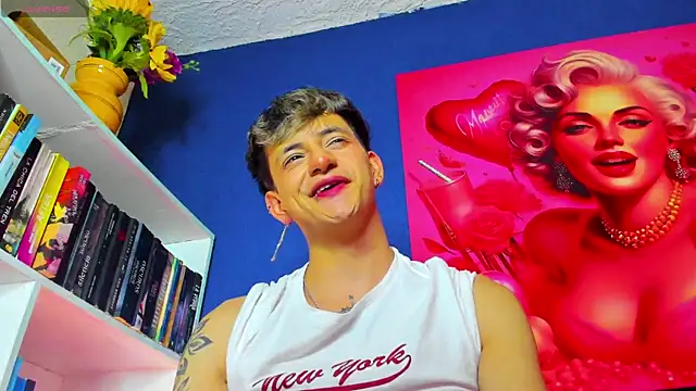 Snapshot of GabyThoms chatting on 02/06/25, 09:49 GabyThoms online show from 02/06/25, 09:49