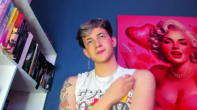 Snapshot of GabyThoms chatting on 02/11/25, 08:52 GabyThoms online show from 02/11/25, 08:52