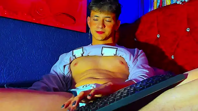 Snapshot of GabyThoms chatting on 02/21/25, 08:38 GabyThoms online show from 02/21/25, 08:38