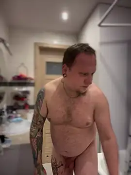 Snapshot of PierreNaked89 chatting on 12/17/24, 07:26 PierreNaked89 online show from 12/17/24, 07:26