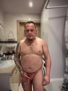 Snapshot of PierreNaked89 chatting on 01/13/25, 06:38 PierreNaked89 online show from 01/13/25, 06:38