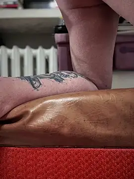 Snapshot of PierreNaked89 chatting on 01/28/25, 02:32 PierreNaked89 online show from 01/28/25, 02:32