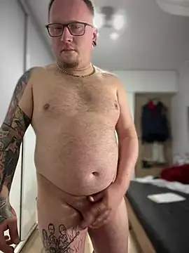 Snapshot of PierreNaked89 chatting on 02/02/25, 12:09 PierreNaked89 online show from 02/02/25, 12:09