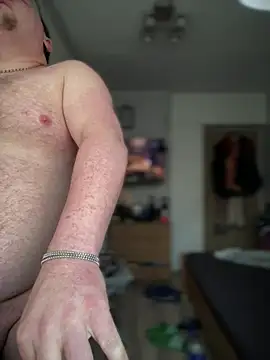 Snapshot of PierreNaked89 chatting on 02/09/25, 06:22 PierreNaked89 online show from 02/09/25, 06:22