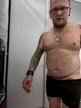 Snapshot of PierreNaked89 chatting on 10/27/25, 09:52 PierreNaked89 online show from 10/27/25, 09:52