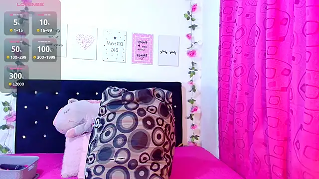 Snapshot of CiaraEbony chatting on 01/10/25, 11:11 CiaraEbony online show from 01/10/25, 11:11