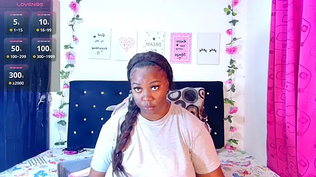 Snapshot of CiaraEbony chatting on 01/19/25, 11:34 CiaraEbony online show from 01/19/25, 11:34