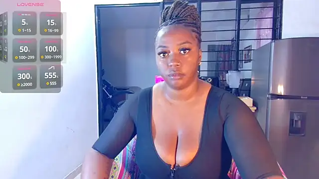 Snapshot of CiaraEbony chatting on 03/11/25, 09:24 CiaraEbony online show from 03/11/25, 09:24