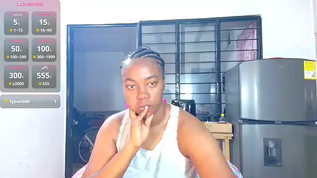 CiaraEbony online show from 04/06/26, 08:15