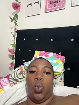 CiaraEbony online show from 04/16/26, 09:43