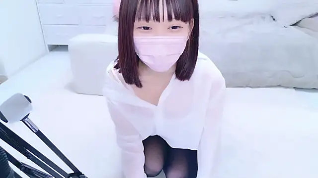 Snapshot of x-naru-x chatting on 10/03/25, 01:52 x-naru-x online show from 10/03/25, 01:52