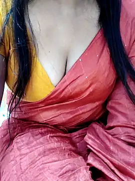 Snapshot of Monalisha_G chatting on 12/16/25, 09:25 Monalisha G online show from 12/16/25, 09:25