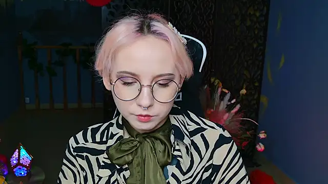 JasmineMilko online show from 02/21/25, 05:02