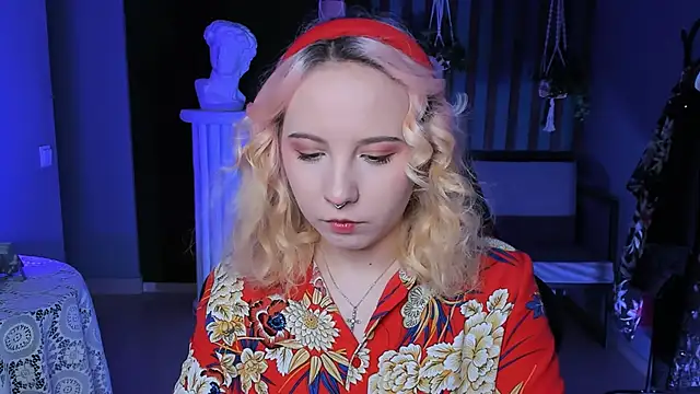 JasmineMilko online show from 03/20/25, 05:02