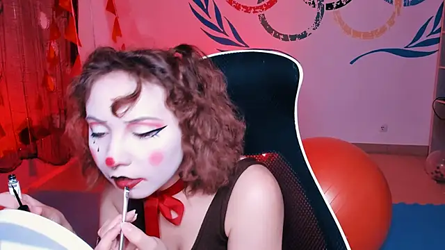 JasmineMilko online show from 10/27/25, 05:11