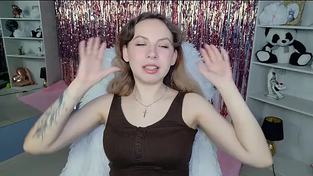 JasmineMilko online show from 04/18/26, 05:11