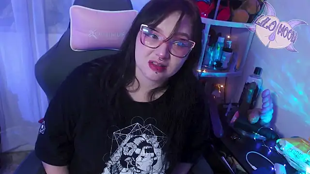 LiloMoon69 online show from 03/18/25, 04:04