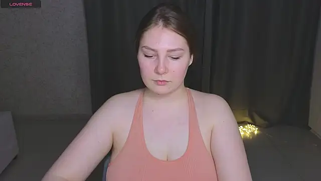 Snapshot of Catherine_River chatting on 03/06/25, 04:17 Catherine River online show from 03/06/25, 04:17