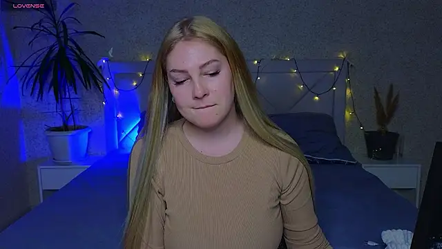 Catherine River online show from 03/25/26, 05:52