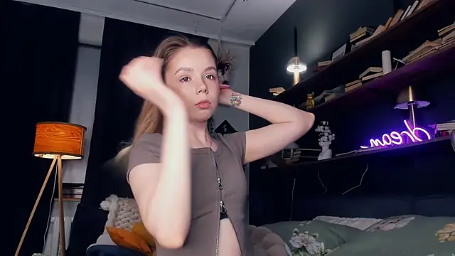 DominikaElis online show from 02/17/25, 12:32